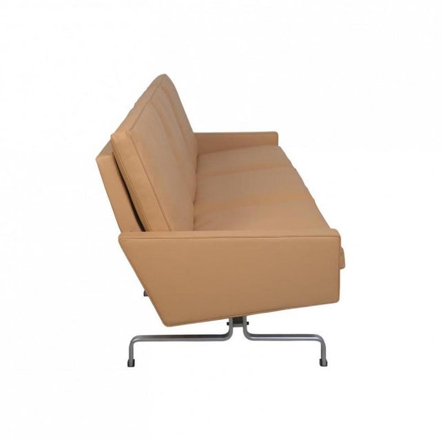 Poul Kjærholm PK31/2 3-seater sofa upholstered in Nevada sand anilin leather, and with new down cushions. The sofa is from...