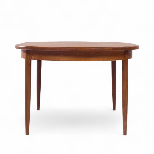 G Plan G Plan Mid Century Teak Hidden Leaf Expanding Dining Table For Sale - Image 4 of 10