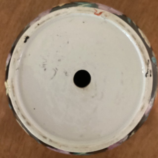 Vintage Chinese Hand Painted Family Noire Porcelain Jardiniere/Cachepot For Sale In Chicago - Image 6 of 12