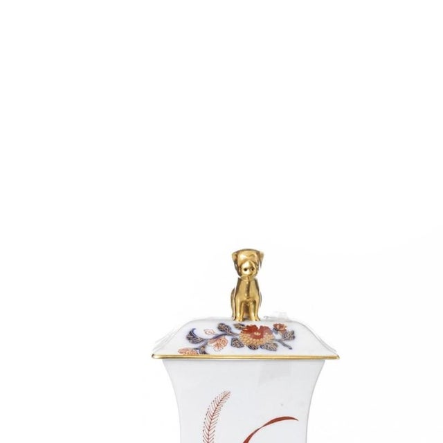 Porcelain - 2 Samatra Jars - Vista Alegre. Made of porcelain from the Vista Alegre factory; polychrome and gold decoration...