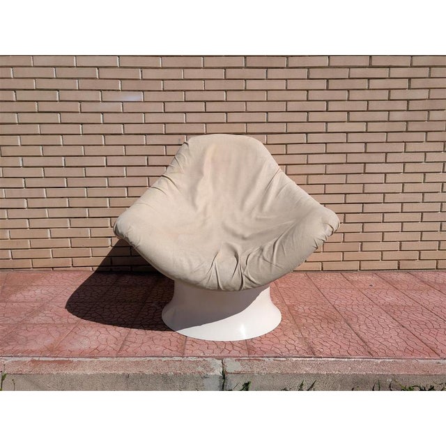 Cream Space Age Armchair, 1970s For Sale - Image 8 of 8