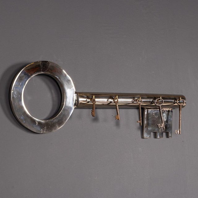 Vintage English Locksmiths Shop Display Key, 1950 For Sale - Image 4 of 9