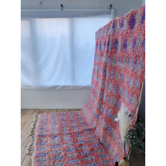 Pink Grey Purple Diamond Handwoven Wool Moroccan Rug For Sale In Boston - Image 6 of 13