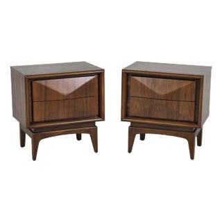 1950s Pair of Mid Century Diamond Front Nightstands by United Furniture For Sale