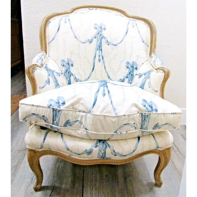 French Antique Framed French Louis XV Style Bergère Chair Scalamandre Fabric For Sale - Image 3 of 15