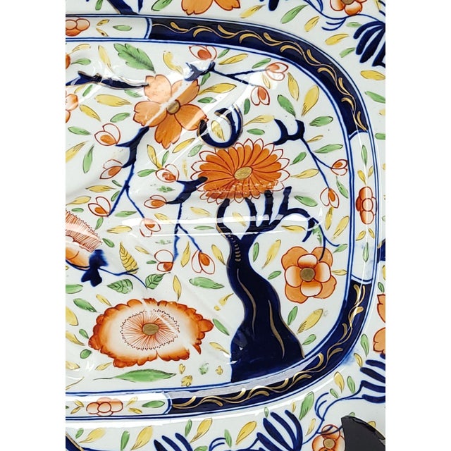 Coalport Porcelain Coalport Well and Tree Platter, England Circa 1825 For Sale - Image 4 of 6