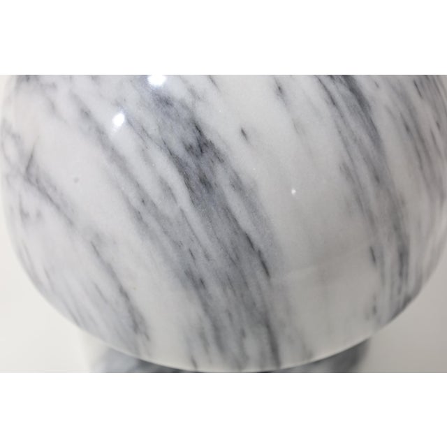 1960s Mid-Century Modern Small Tulip Shaped Marble Table Lamp For Sale - Image 4 of 9