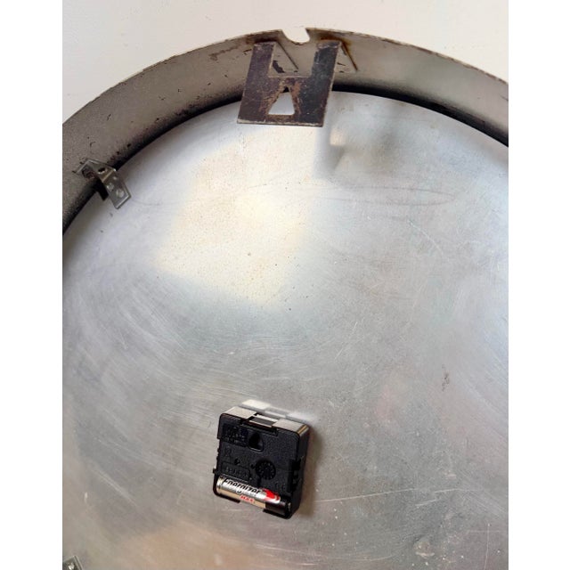 Large White Industrial Factory Wall Clock from Siemens, 1950s For Sale - Image 18 of 18