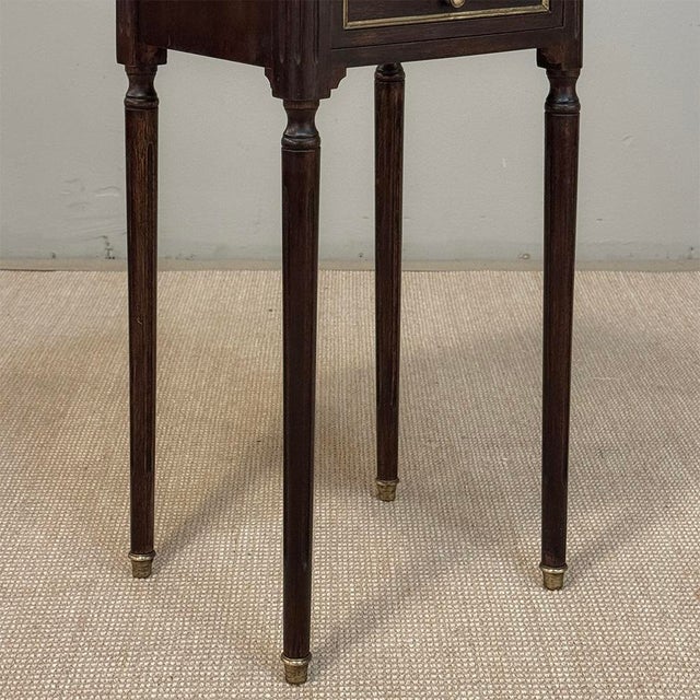 Auburn Pair Mid-Century Louis XVI Mahogany End Tables With Carrara Marble For Sale - Image 8 of 16