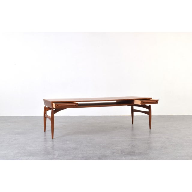 Johannes Andersen Mid-Century Modern Teak Coffee Table by Johannes Anderen for Trensum Möbelfabrik, 1960s For Sale - Image 4 of 16