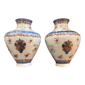 Vtg. Italian Majolica Heraldic Wall Pocket Vases – Large Hand‑Painted Pair With Cracklelure - British Colonial - Chinoiserie - European - See Photos!