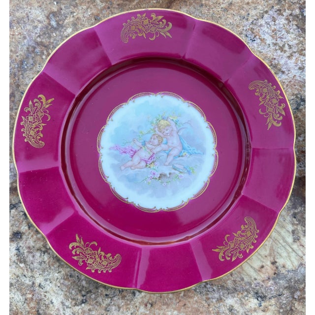1970s Vintage Set of 12 French Hand Painted Cherubs Gold Gilt Red Porcelain Dinner Plates For Sale - Image 5 of 12