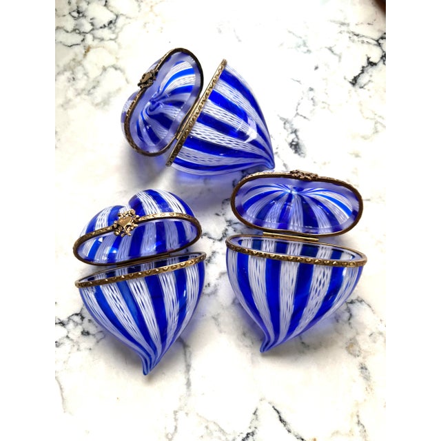 Gorgeous set of three Vintage Marano Glass trinket boxes. Makes a wonderful gift great to add piece of fine jewelry inside...