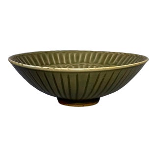 Longquan‑Style Celadon Ribbed Decorative Bowl For Sale