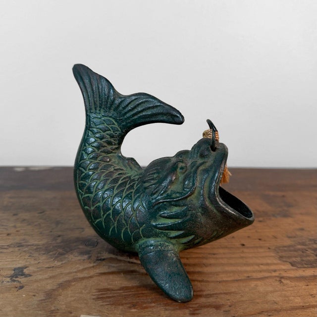 Small Japanese Fish Ikebana Hanging Vase in Patinated Bronze, 1950s For Sale - Image 9 of 17