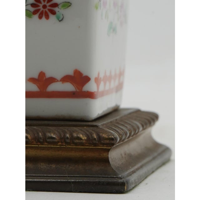 Vintage Chinese Porcelain Table Lamps - a Pair For Sale In Philadelphia - Image 6 of 10