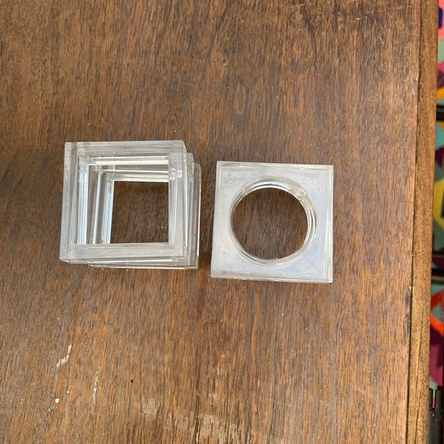 1980s Square and Circle Lucite Acrylic Napkin Rings- Set of 6 For Sale - Image 5 of 5
