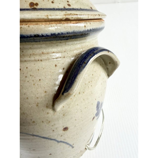Vintage 1988 Signed Pottery Crock Table Lamp, Cobalt Blue Leaves & Details With Ear Handles For Sale - Image 14 of 18