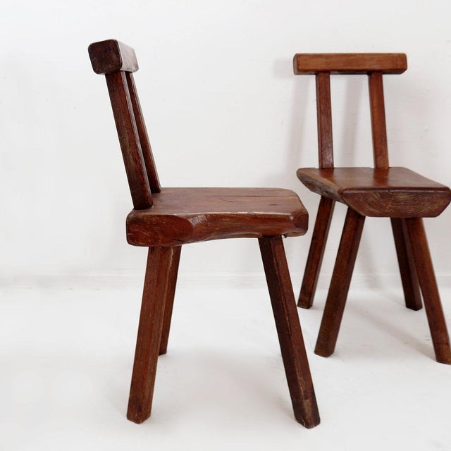 Mid Century - Vintage - Chairs Measures : 34x39cm H:79cm SH:45cm Material : Dark-colored oak wood These solid wood...