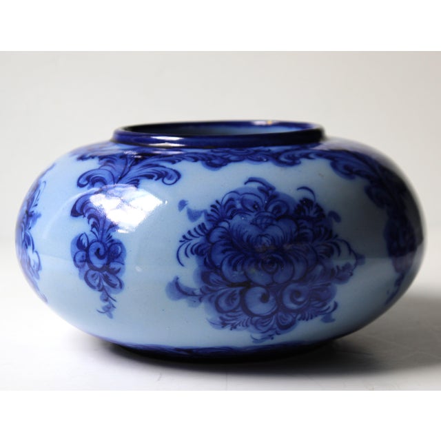 Signed European (Flow Blue) Style Hand Painted Rounded Vase For Sale In Los Angeles - Image 6 of 8