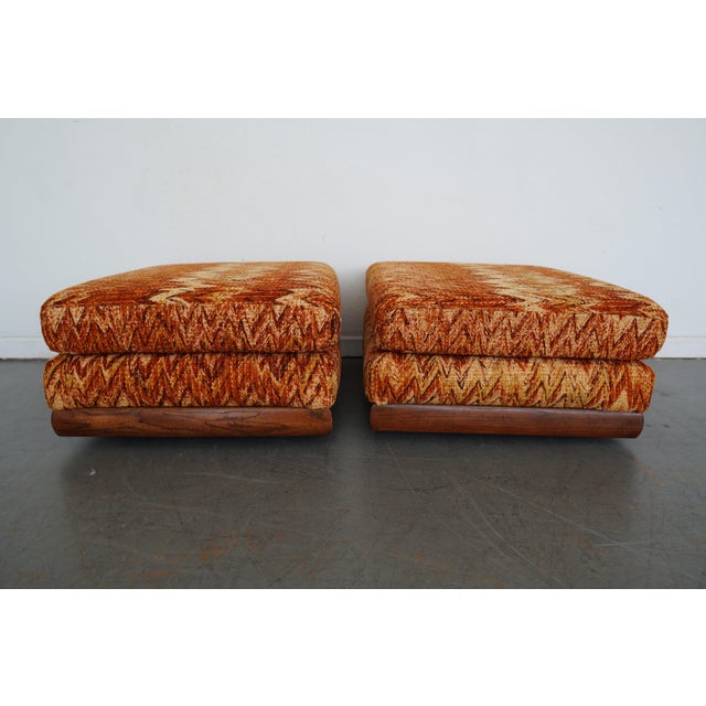 Orange Vintage Riverside Upholstery Lounge Chairs & Ottomans - 4 Pieces For Sale - Image 8 of 12