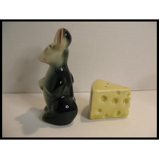 1940's Mouse and His Cheese Salt & Pepper Shakers Anthropomorphic For Sale - Image 4 of 8