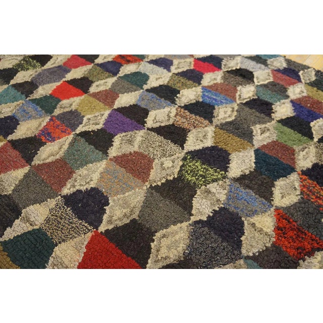 Gray 1930s Multicolor Hexagonal Geometric Antique American Hooked Rug 4'2'' X 5'4'' Handwoven Wool Carpet For Sale - Image 8 of 9