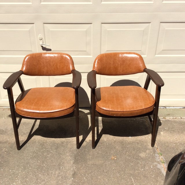 Vintage Mid Century Paoli Lounge Chairs A Pair Chairish