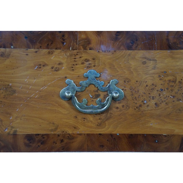 Antique English George II Style Oyster Burl Yew Bachelors Chest Dresser Commode For Sale - Image 12 of 18