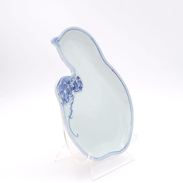 1980s 1980s Set of Eight Gourd-Shaped Japanese Dishes in Blue and White, Vintage For Sale - Image 5 of 10