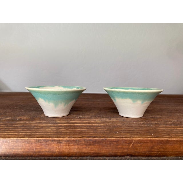 2010s Japanese Mt. Fuji Sake Cups Set – Handcrafted Porcelain Ochoko With Wooden Gift Box – Unused For Sale - Image 5 of 9