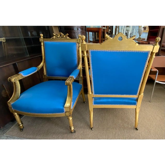 1900s French Provincial Louis XVI Style Gilded Gold - Set of 2 For Sale - Image 4 of 11