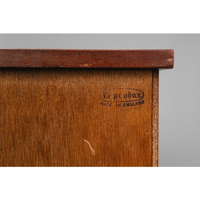 English Chest of Drawers in Yew, Late 20th Century For Sale - Image 17 of 18