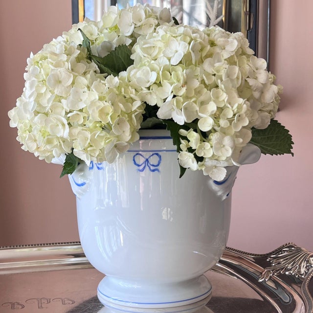 Vista Alegre 1980s Vista Allegre Ruban Blue bow cachepot // large planter // jardiniere // champagne bucket // blue and white fine porcelain // preppy design For Sale - Image 4 of 8