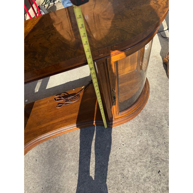 1960s 1960s Mid-Century Modern Lighted Curved Glass Credenza & Display Cabinet Set For Sale - Image 5 of 12