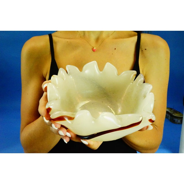 Glass 20th Century Iridato Milk Glass Pocket Emptier by Dino Martens for Toso-Murano, Italy, 1950s For Sale - Image 7 of 18