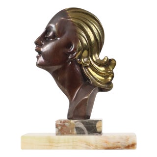 Bronze Art Deco Sculpture of a Woman on Marble, 1930s For Sale