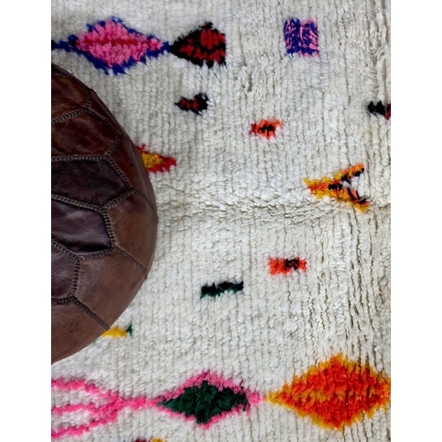 2020s Moroccan Azilal Wool Rug - 8.4 X 5 Ft For Sale - Image 5 of 8