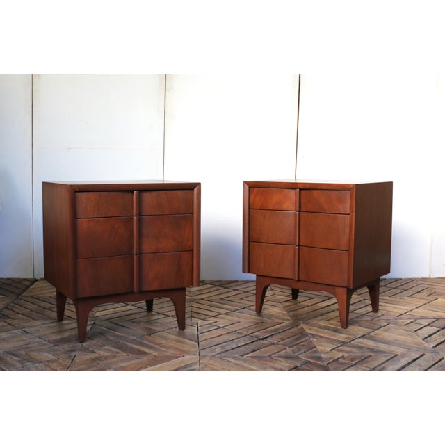 Mid-Century Modern Mid-Century Modern Three Drawers Nightstands by American of Martinsville, c.1960’s For Sale - Image 3 of 18