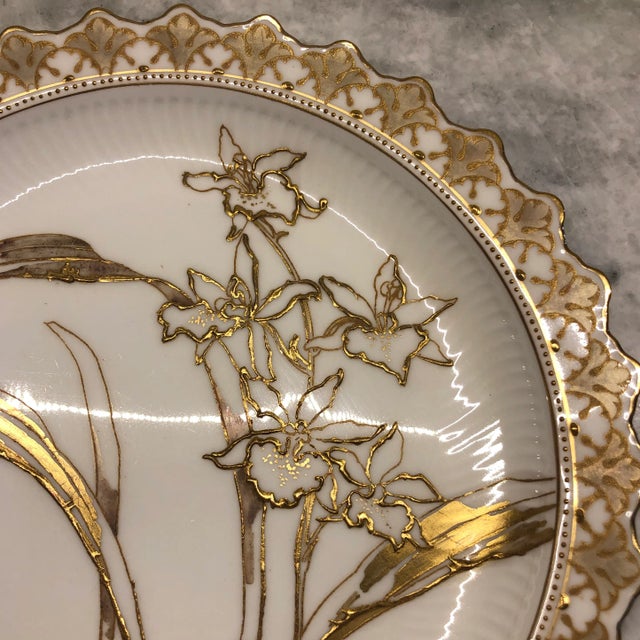 Mid 19th Century Antique Doulton Burselm Cabinet Plates- a Pair For Sale - Image 5 of 8