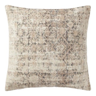 Amber Lewis x Loloi Larkspur Antique Ivory / Graphite 22" x 22" Cover with Down Pillow For Sale