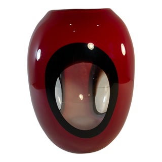 Art Glass Red Vase With Clear Circles Wth Black Border For Sale