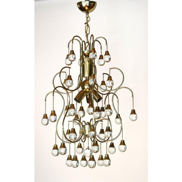 Metal Large Italian Hollywood Regency Brass and Glass Drop Chandelier, 1970 For Sale - Image 7 of 11