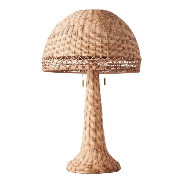 Vintage Inspired Augusta Table Lamp in Woven Rattan For Sale