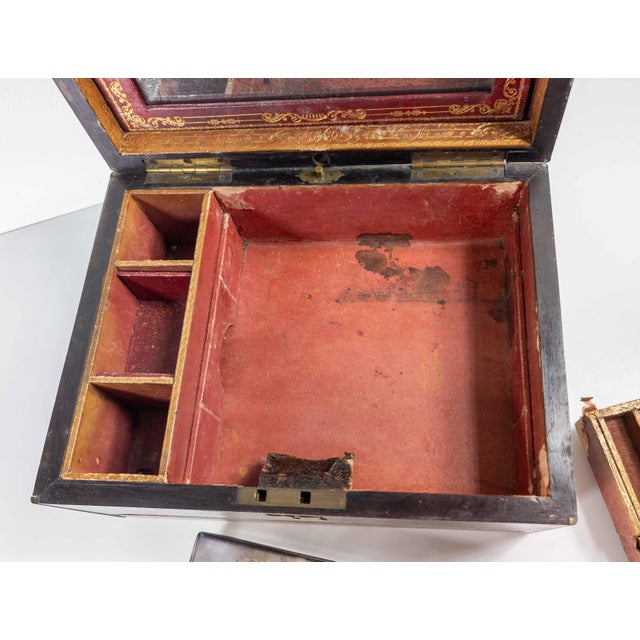 19th Century English Rosewood Veneer Traveling Vanity Case Box For Sale - Image 17 of 18