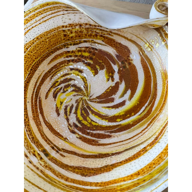 1960s Vintage Mid-Century Modern 1960s Murano Gold Flecked Hand Blown Swirl Art Glass Bowl Ashtray Large Twisted For Sale - Image 5 of 5