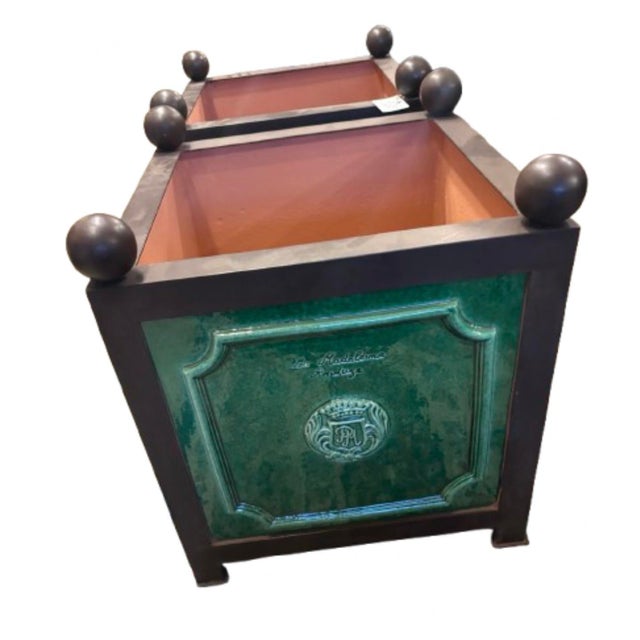 2020s Pair of French Glazed Terracotta Planter Boxes by La Madeleine. For Sale - Image 5 of 5