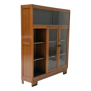 Art Deco Modernist Display Bookcase in Oak with Glass Doors, 1930s For Sale