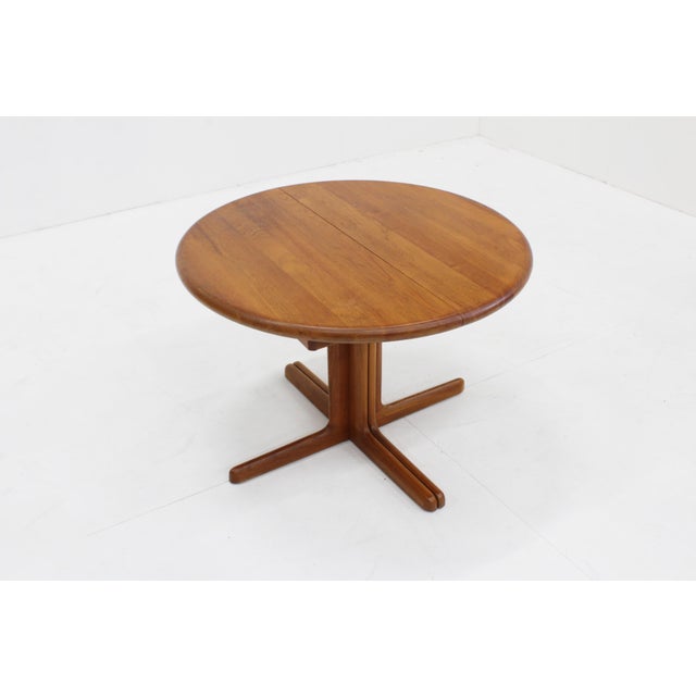 Vintage Danish Round Extendable Dining Table in Teak, 1960s For Sale - Image 4 of 9