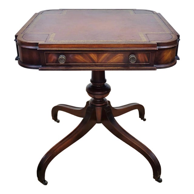 Vintage American Mahogany Gilt Tooled Leather Top Side End Table - Heirloom by Weiman For Sale